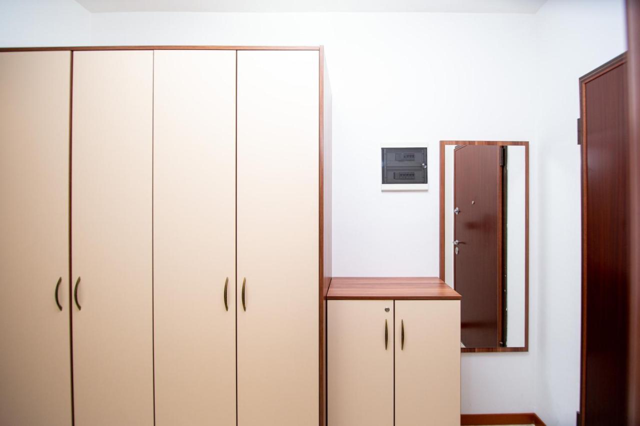 Apartment Studio Premier Рафаиловичи Екстериор снимка