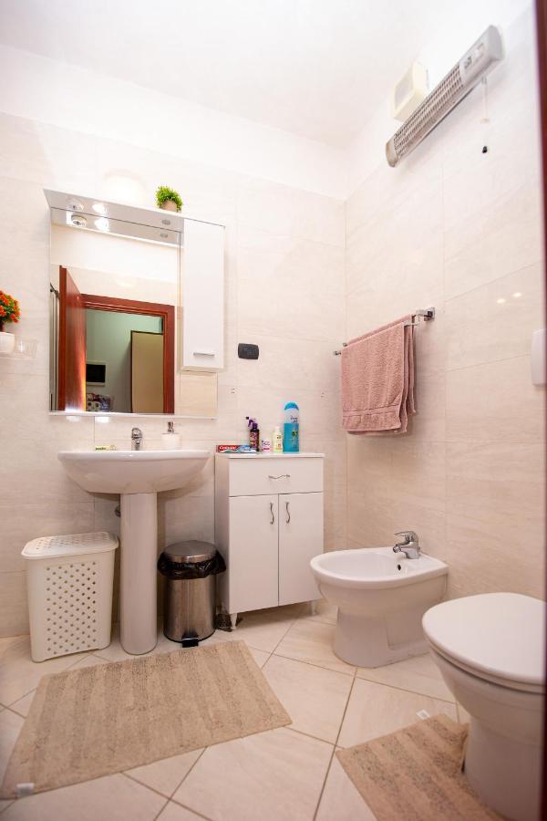 Apartment Studio Premier Рафаиловичи Екстериор снимка