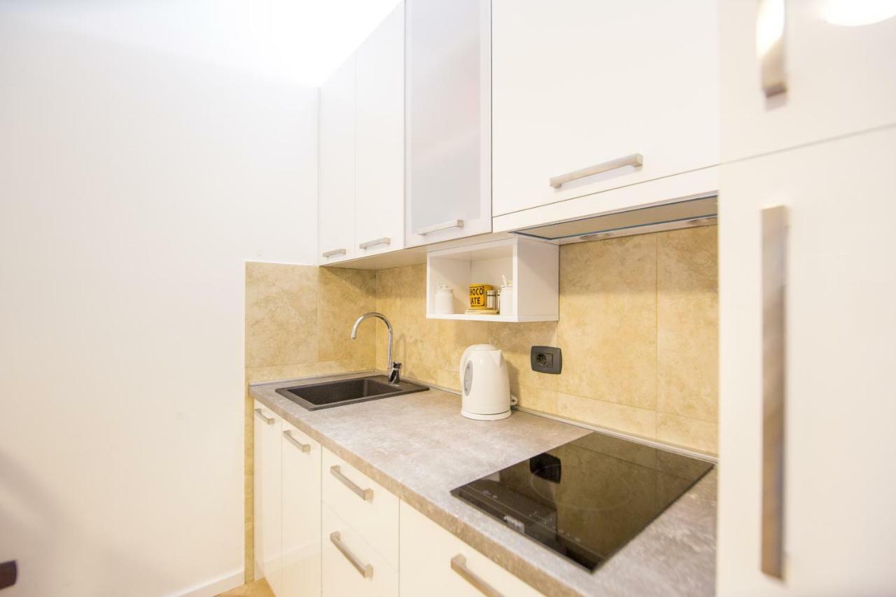 Apartment Studio Premier Рафаиловичи Екстериор снимка