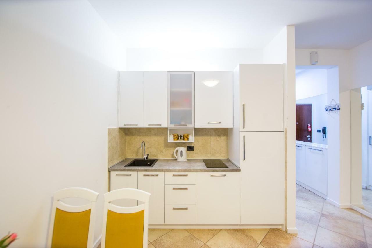 Apartment Studio Premier Рафаиловичи Екстериор снимка